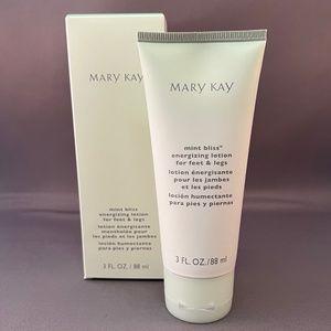 MARY KAY Mint Bliss Energizing Lotion for Feet and Legs NIB 3 oz